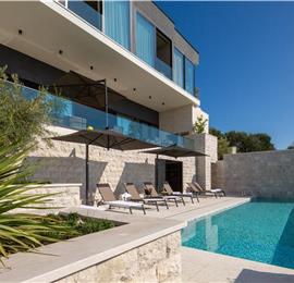 Luxury 5-Bedroom Sea-View Villa with Heated Infinity Pool in Orasac near Dubrovnik – Sleeps 10